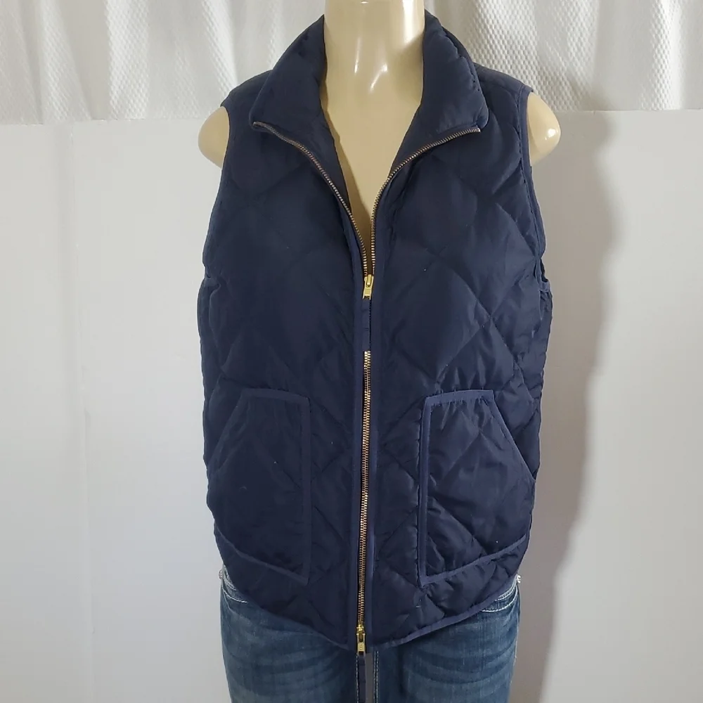 J.Crew Navy Vest with Gold Zipper Size M 60% Down Remainder Waterfowl Feathers
